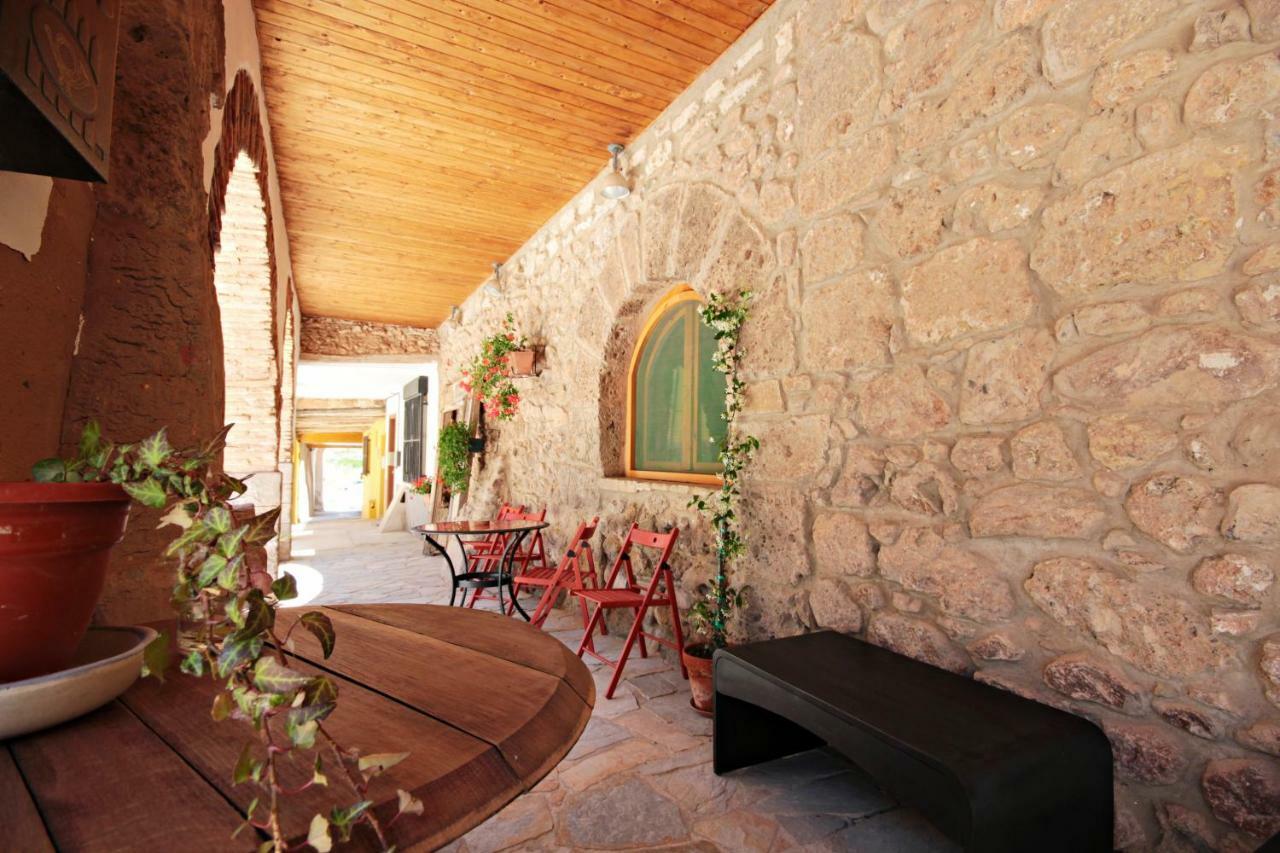 Domitila Rooms Clavijo ภายนอก รูปภาพ
