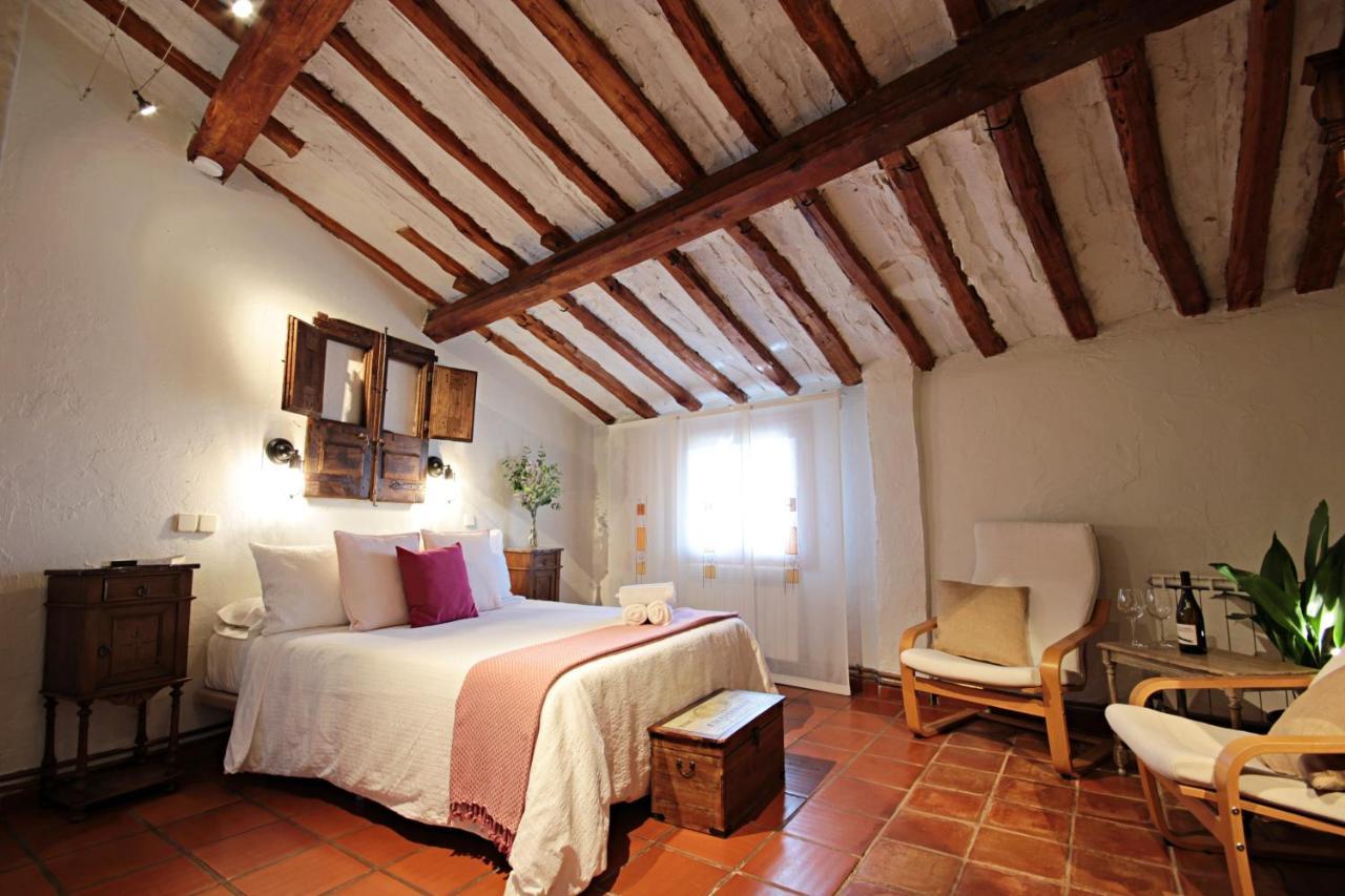 Domitila Rooms Clavijo ภายนอก รูปภาพ