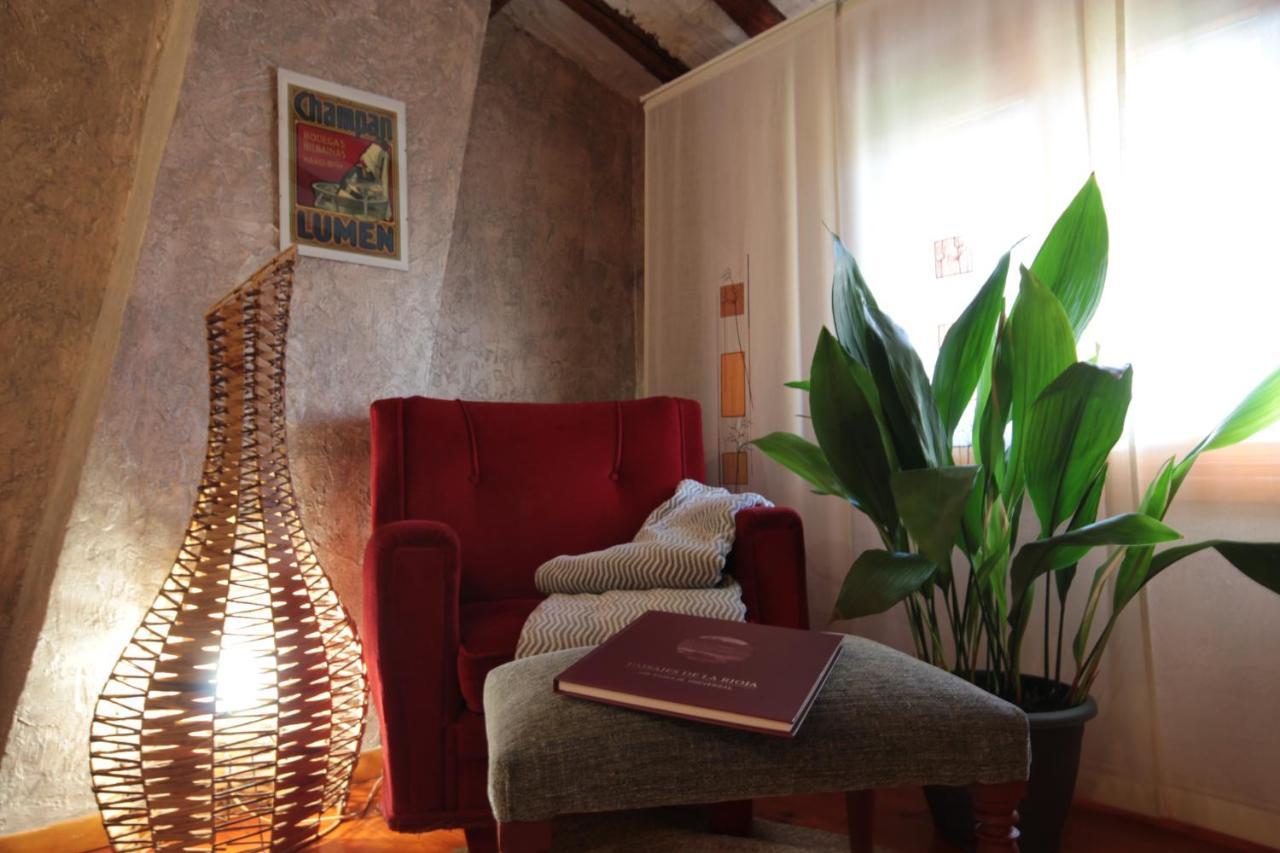 Domitila Rooms Clavijo ภายนอก รูปภาพ